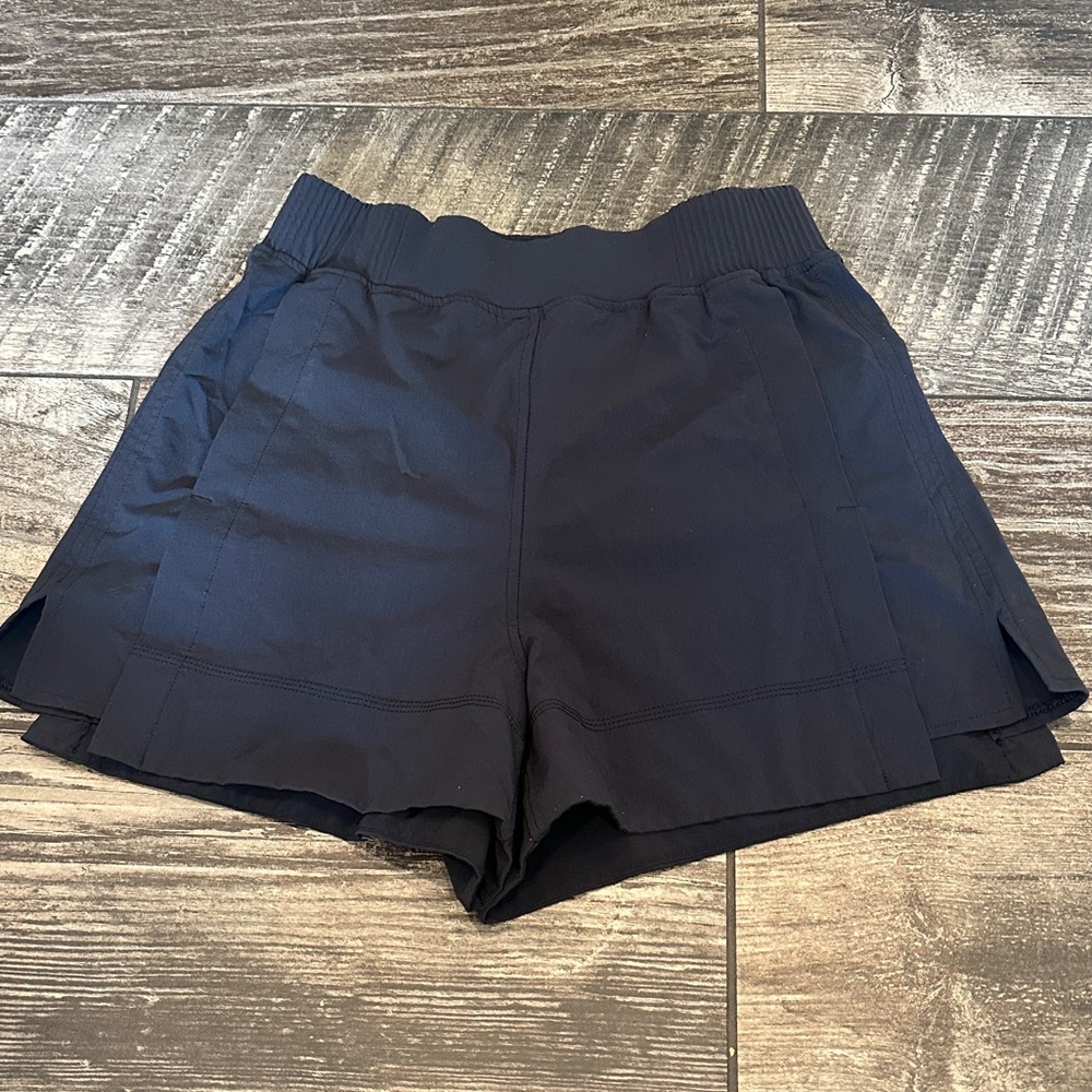 lululemon athletica Black Stretch Woven High Rise 4” Relaxed Fit Shorts XS